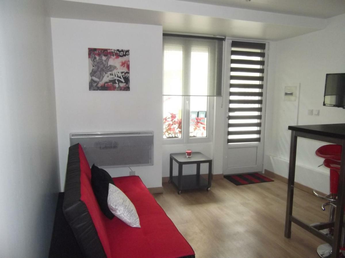 Copropriete Les Iris Apartment Сент Етиен Екстериор снимка